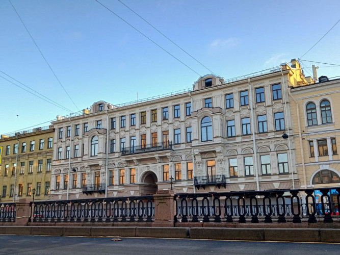 e6bfdf79afc6fb497e9d5658f4811b9a